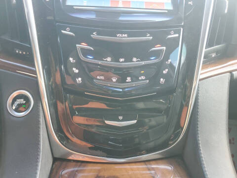 2017 Cadillac Escalade Standard