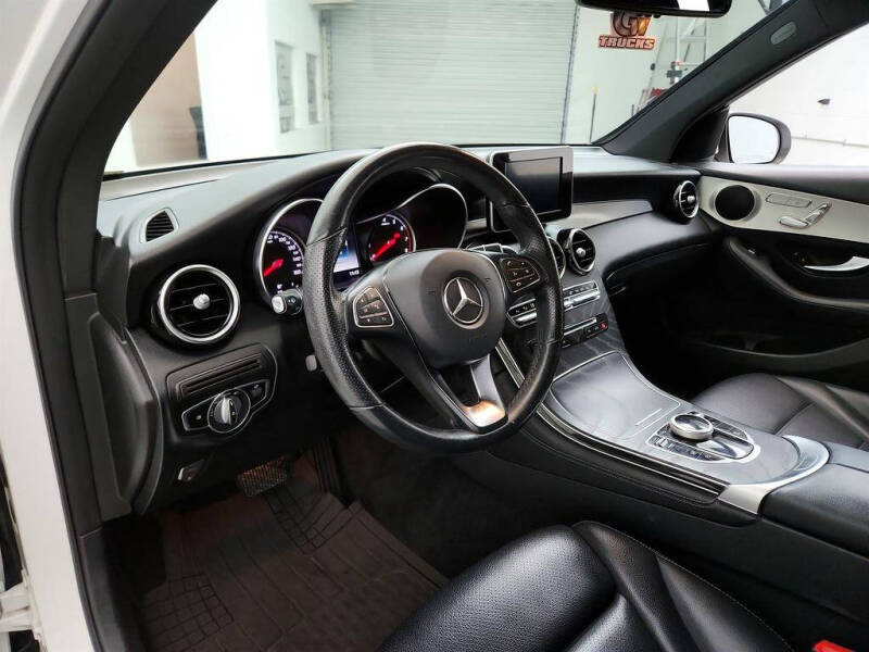 2019 Mercedes-Benz GLC GLC 300