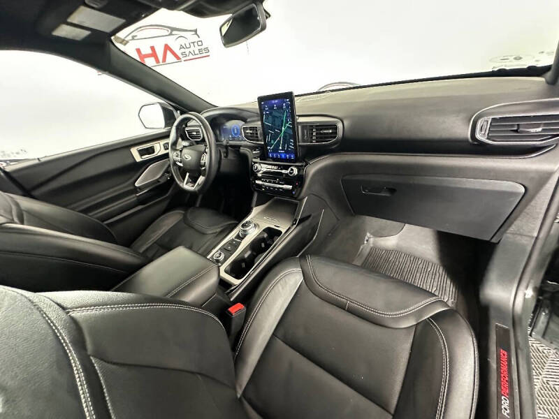 2022 Ford Explorer ST