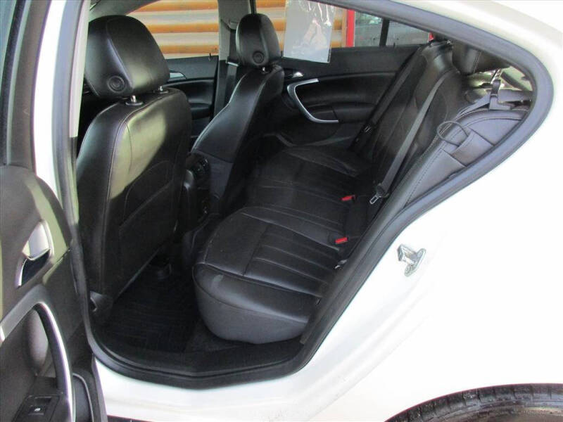 2013 Buick Regal Premium 2