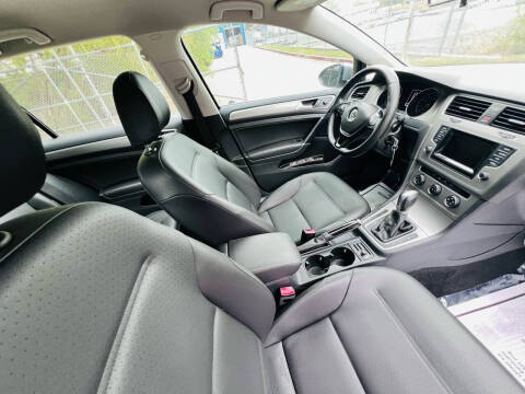 2015 Volkswagen Golf TDI S