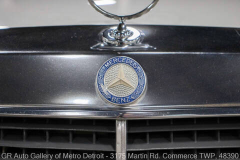 1991 Mercedes-Benz 560-Class 560 SEL