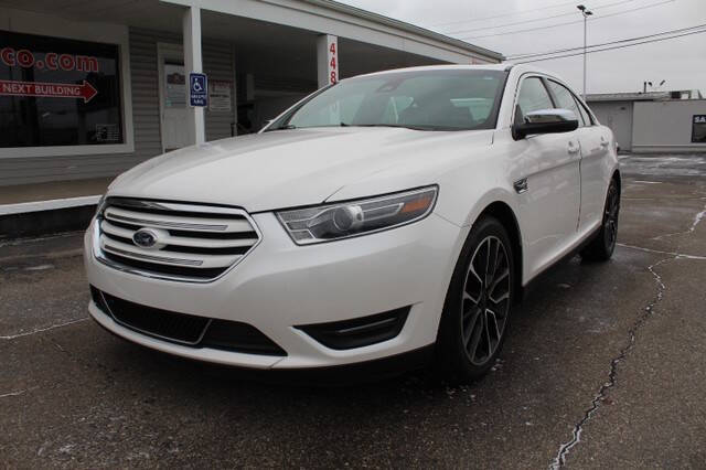 2019 Ford Taurus Limited