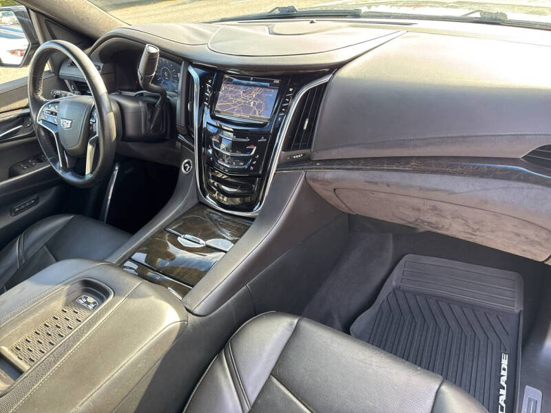 2016 Cadillac Escalade ESV Platinum