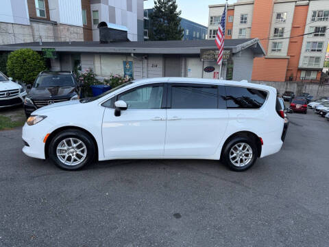 2018 Chrysler Pacifica LX
