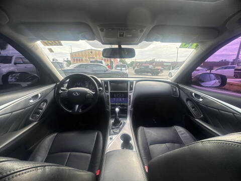 2015 Infiniti Q50 Premium