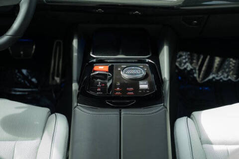 2025 BMW M5