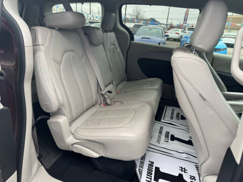 2018 Chrysler Pacifica Touring L Plus