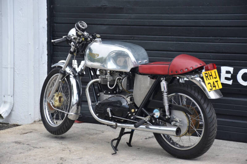 1977 Triumph Boneville T140