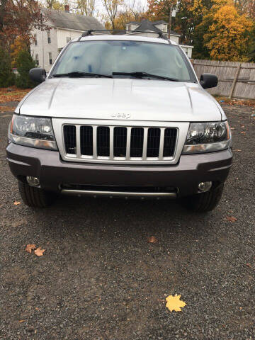 2004 Jeep Grand Cherokee for sale at MILLDALE AUTO SALES in Portland CT