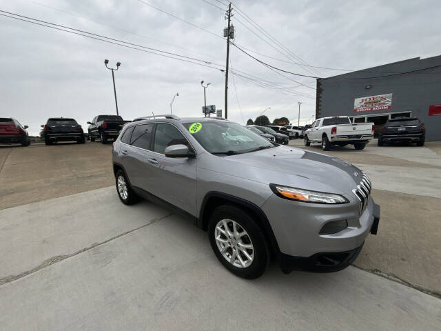 2014 Jeep Cherokee for sale at Joe s Preowned Autos in Moundsville, WV