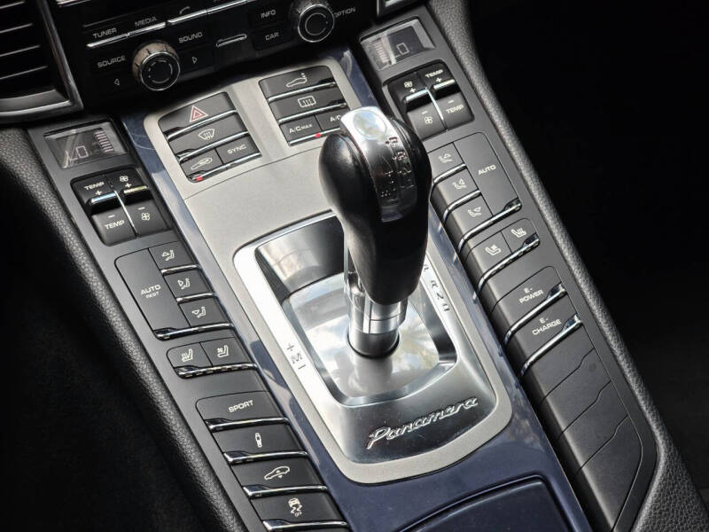 2015 Porsche Panamera S E-Hybrid