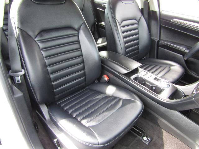 2020 Ford Fusion SEL