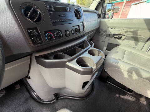 2013 Ford E-Series E-350 SD XL