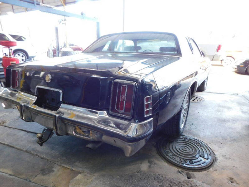 1977 CRYSLER CORDOBA