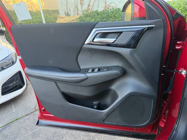 2023 Mitsubishi Outlander PHEV ES