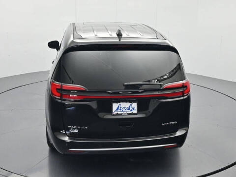 2027 Chrysler Pacifica Limited
