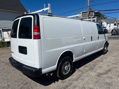 2018 Chevrolet Express 2500