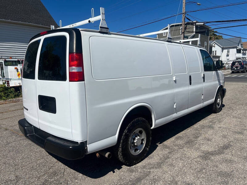 2018 Chevrolet Express 2500