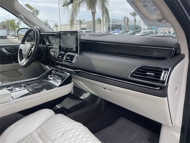 2021 Lincoln Navigator Black Label
