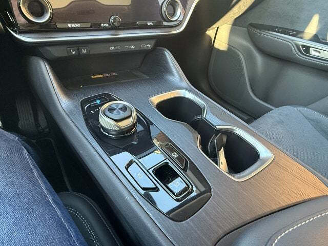 2024 Lexus RZ 450e Luxury