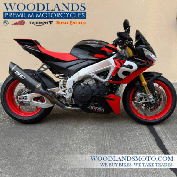 2022 Aprilia Tuono V4 Factory 1100