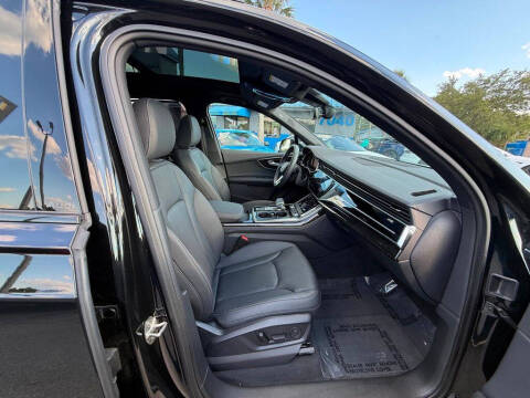 2025 Audi Q7 quattro Premium Plus 55 TFSI