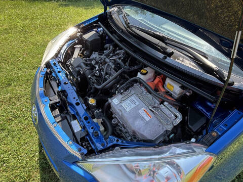 2013 Toyota Prius c Two