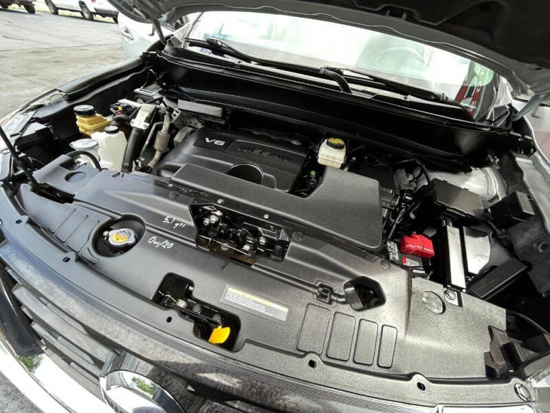 2018 Nissan Pathfinder SL