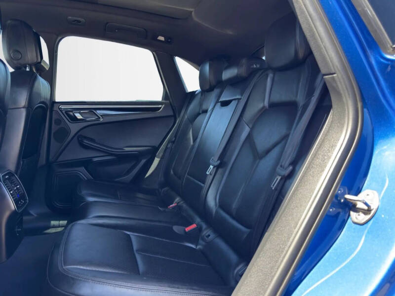 2016 Porsche Macan S