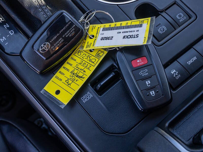 2022 Toyota Highlander XLE