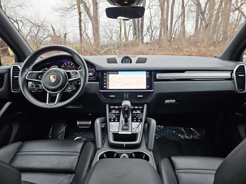 2023 Porsche Cayenne S