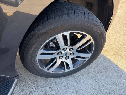 2023 Ford Expedition XLT