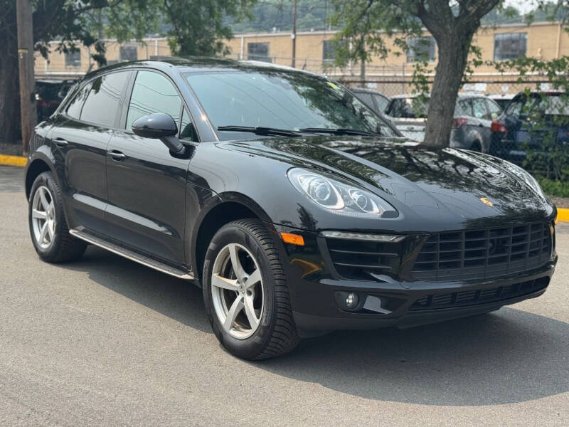 2017 Porsche Macan