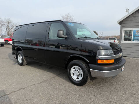 2015 Chevrolet Express for sale at GILBERT MOTORS USA LLC in Union Gap WA