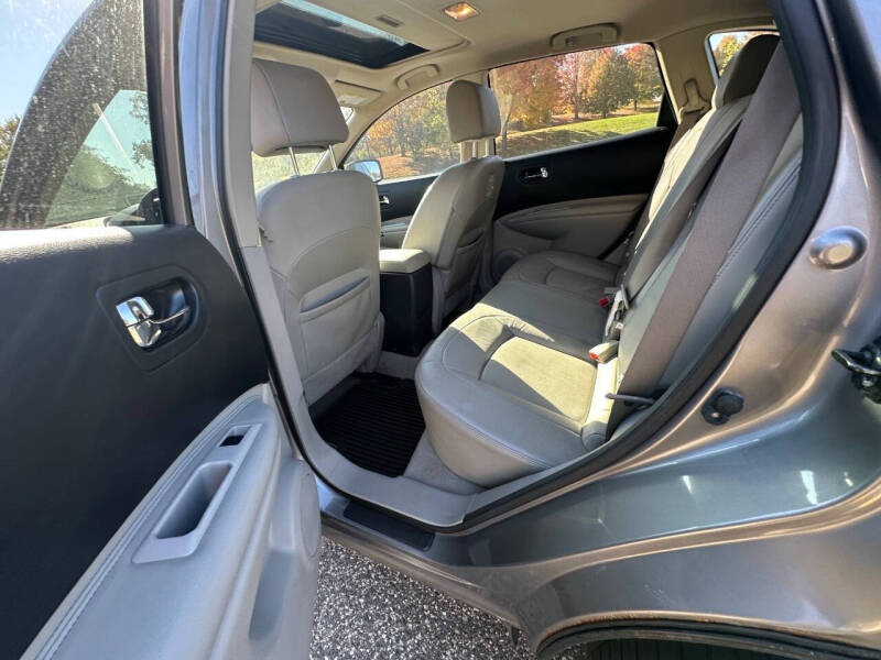 2012 Nissan Rogue SV w/SL Package