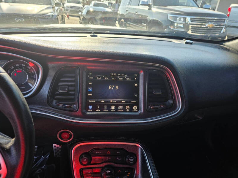 2015 Dodge Challenger SRT 392