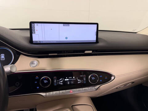 2022 Genesis GV70 2.5T Standard