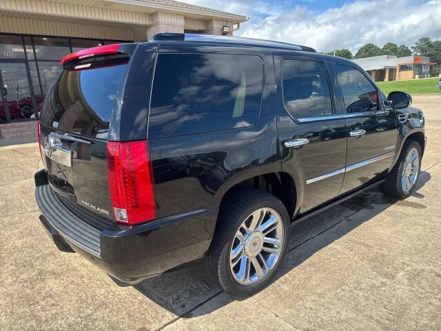 2011 Cadillac Escalade Platinum Edition