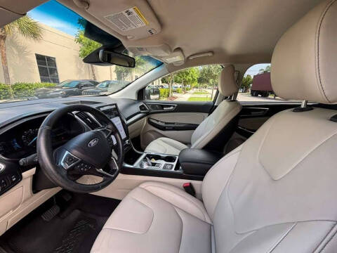 2022 Ford Edge Titanium