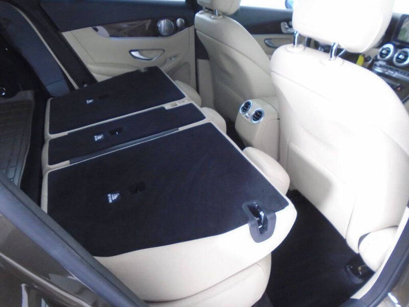 2017 Mercedes-Benz GLC GLC 300 4MATIC