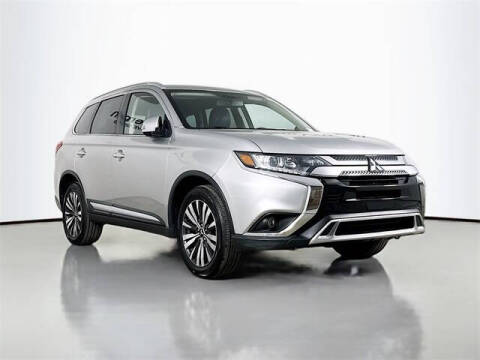 2019 Mitsubishi Outlander for sale at Sam Leman Chrysler Jeep Dodge of Peoria in Peoria IL