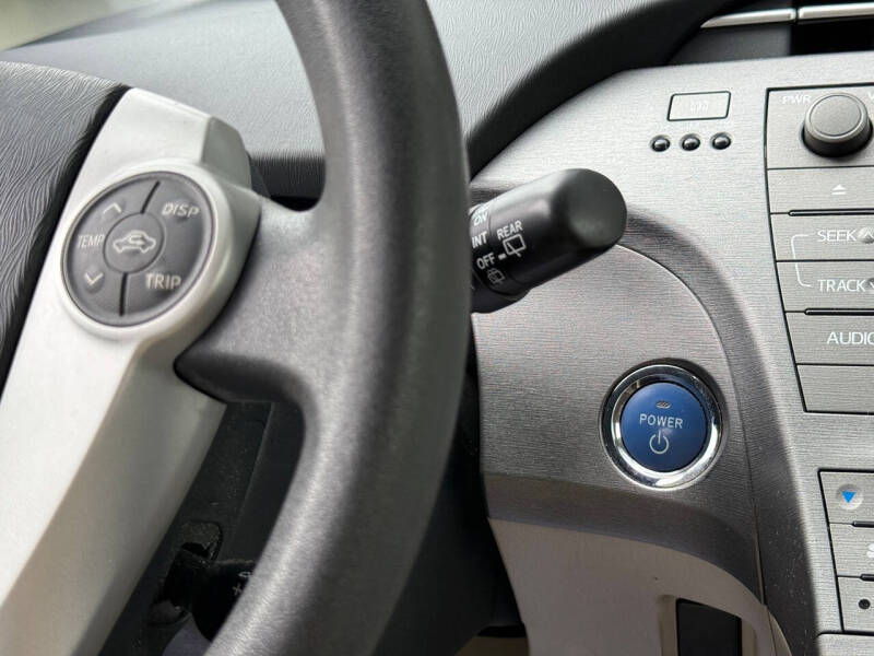 2014 Toyota Prius Three