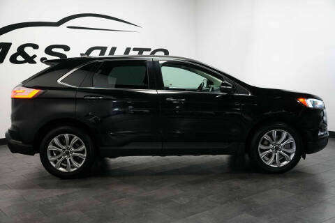2023 Ford Edge Titanium