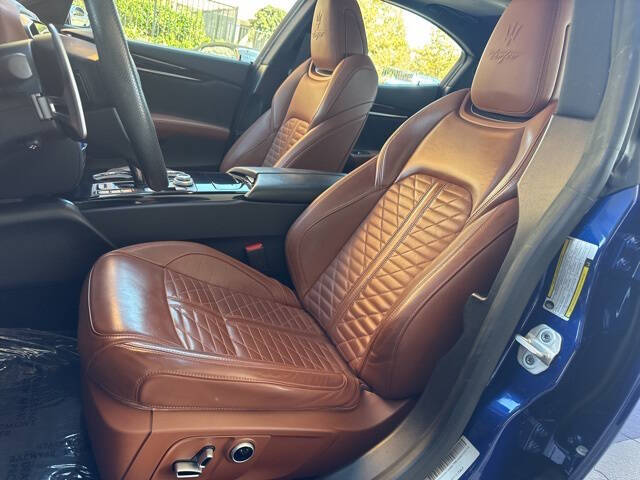 2022 Maserati Ghibli Trofeo