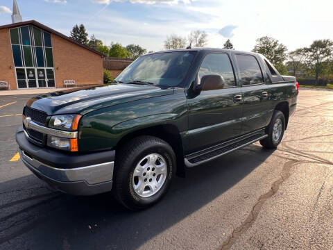 2004 Chevrolet Avalanche for sale at Dittmar Auto Dealer LLC in Dayton OH