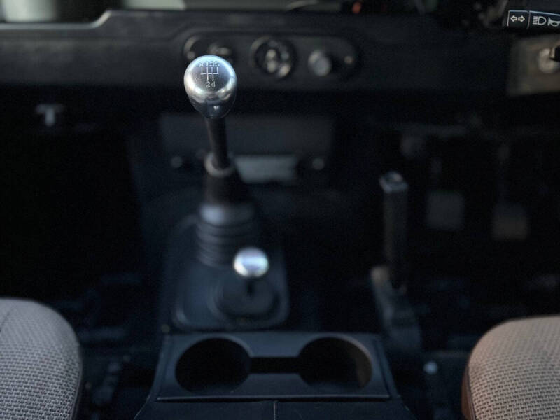 1987 Land Rover Defender