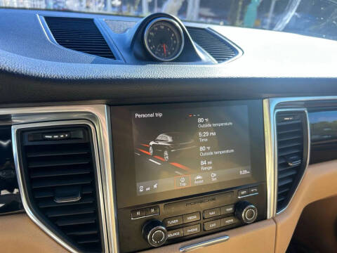 2018 Porsche Macan