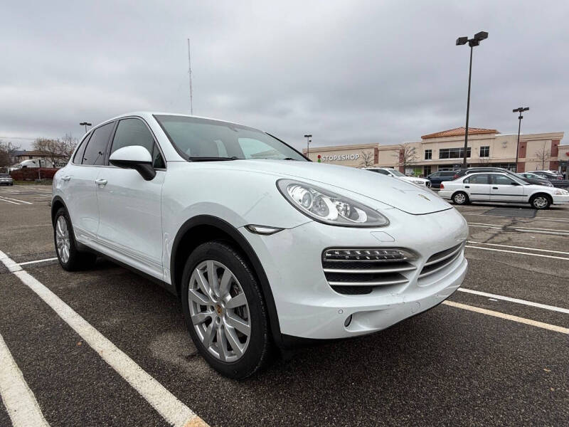 2014 Porsche Cayenne Platinum