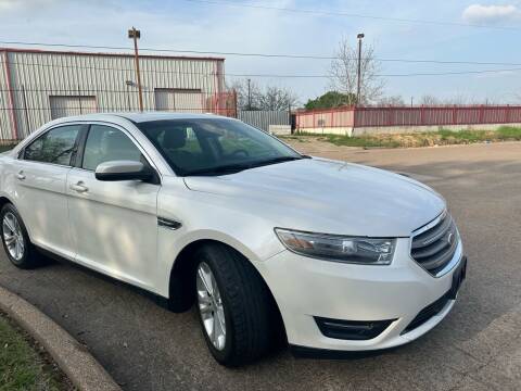 2013 Ford Taurus for sale at TWIN CITY MOTORS in Houston TX